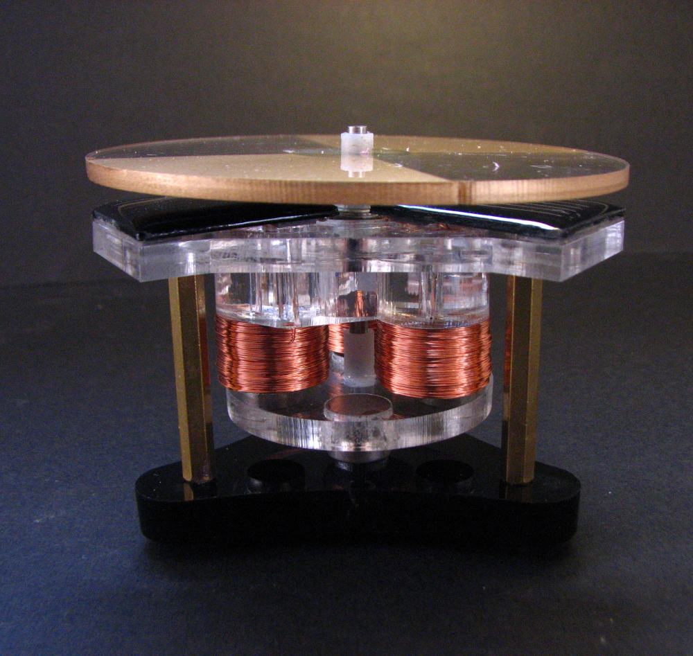 Light engine Mendocino Motor working in rainy day Overcast Solar motor geek science