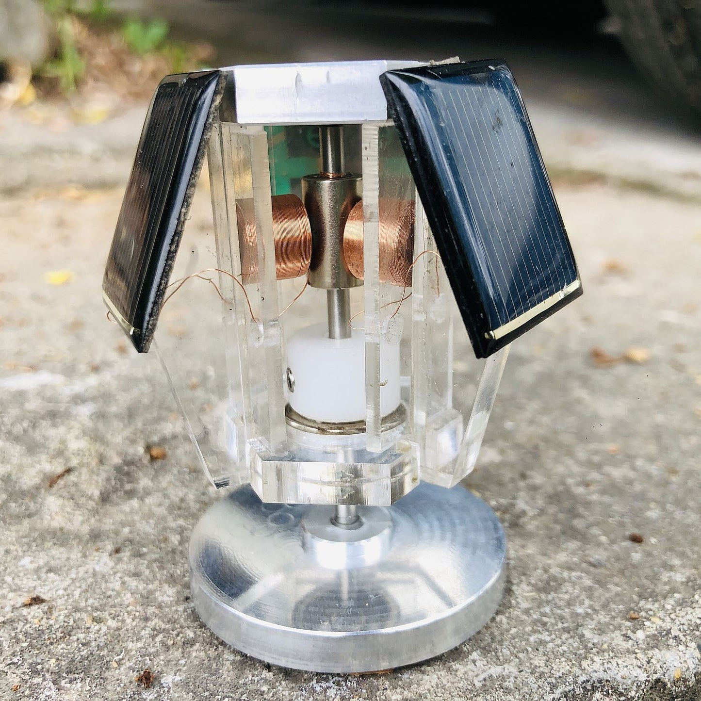 Mendocino Motor Solar Toy Kids Educational DIY Assembly Kit Sun-Powered Toy for Children