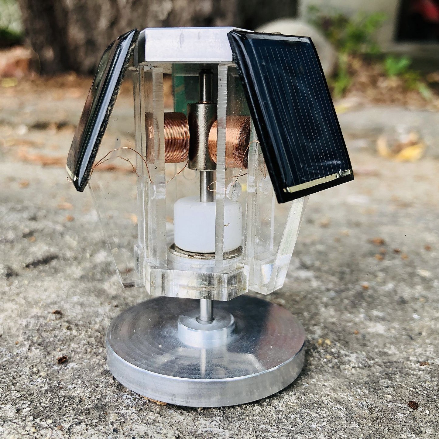 Mendocino Motor Solar Toy Kids Educational DIY Assembly Kit Sun-Powered Toy for Children