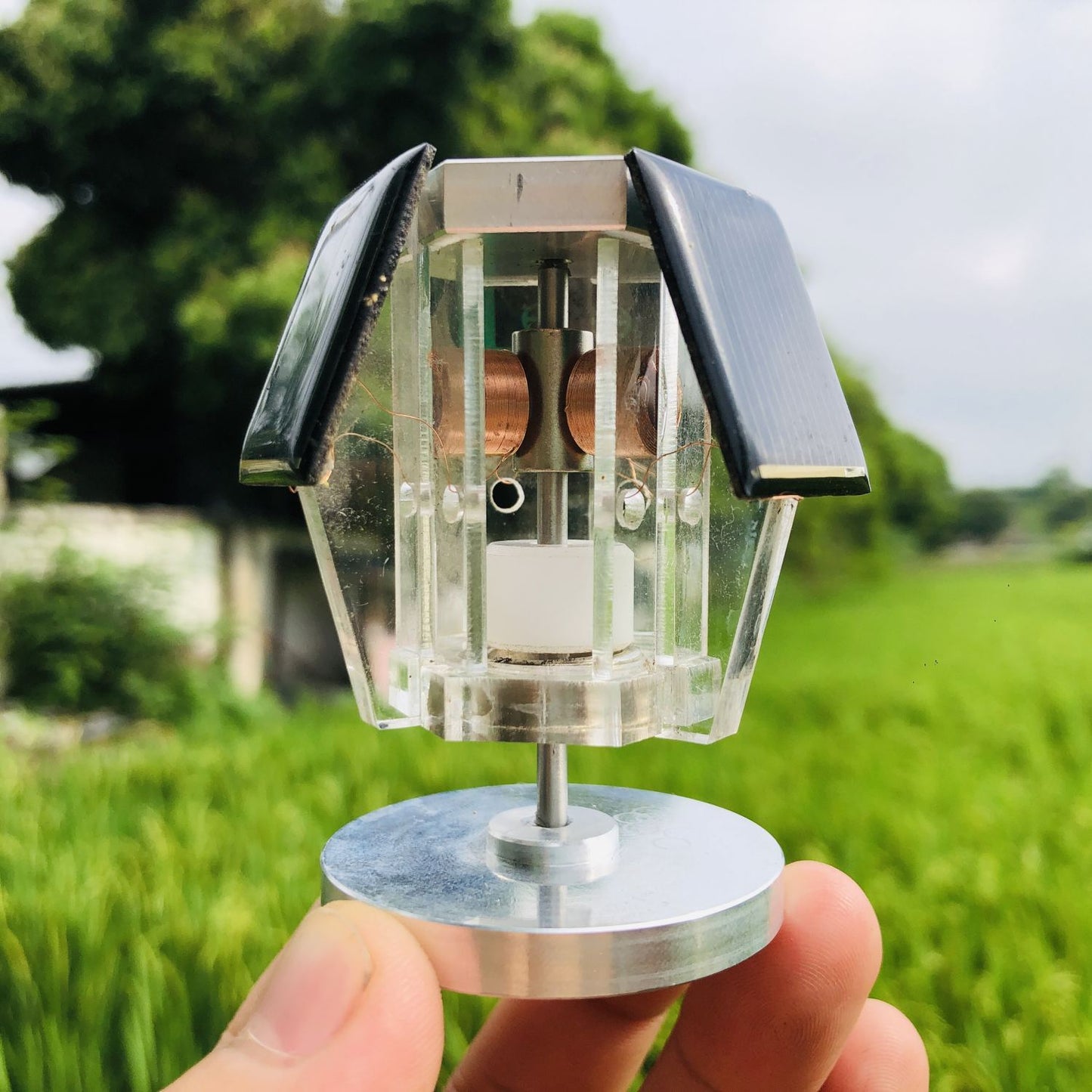 Mendocino Motor Solar Toy Kids Educational DIY Assembly Kit Sun-Powered Toy for Children