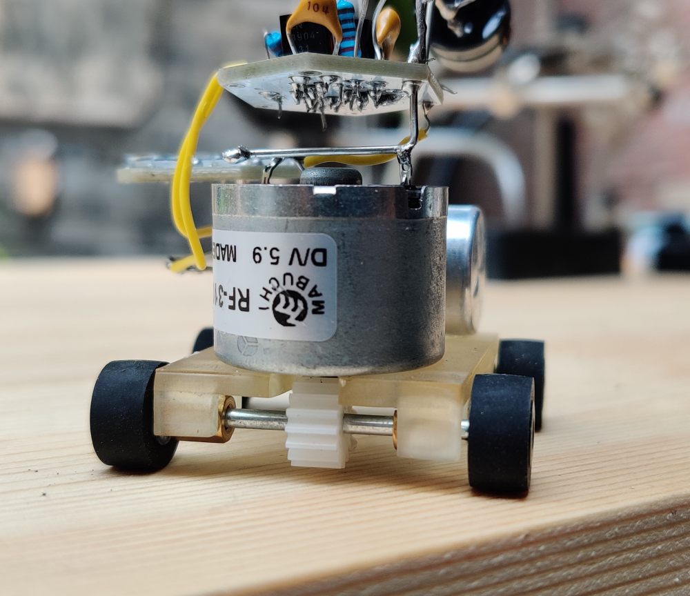 micro solar panel make solarbotics BEAM robot diy
