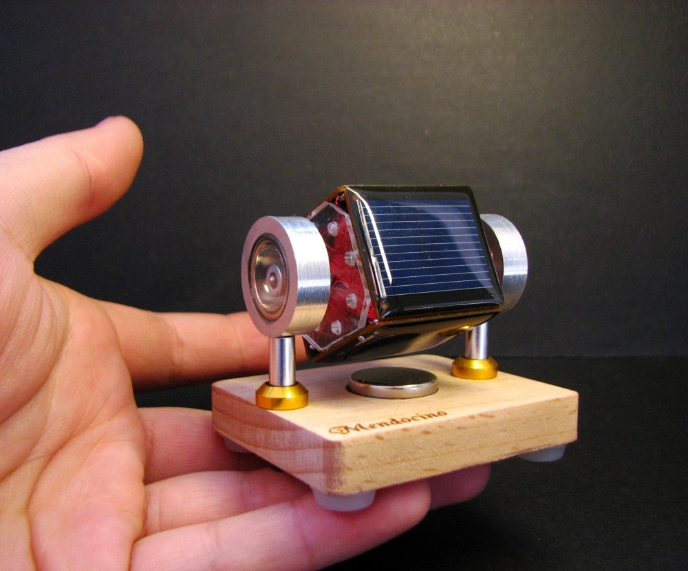 Tiny Mendocino Motor magnetic suspension Solar toy Scientific physics toys Pressure reducing EDC toy