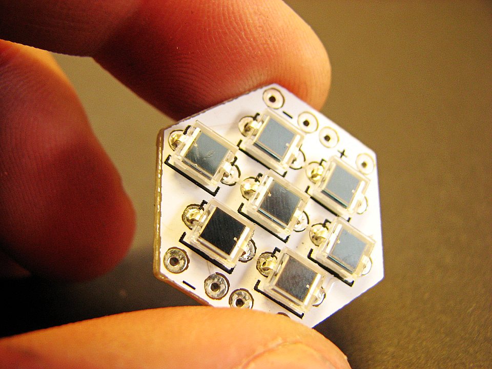 micro solar panel make solarbotics BEAM robot diy